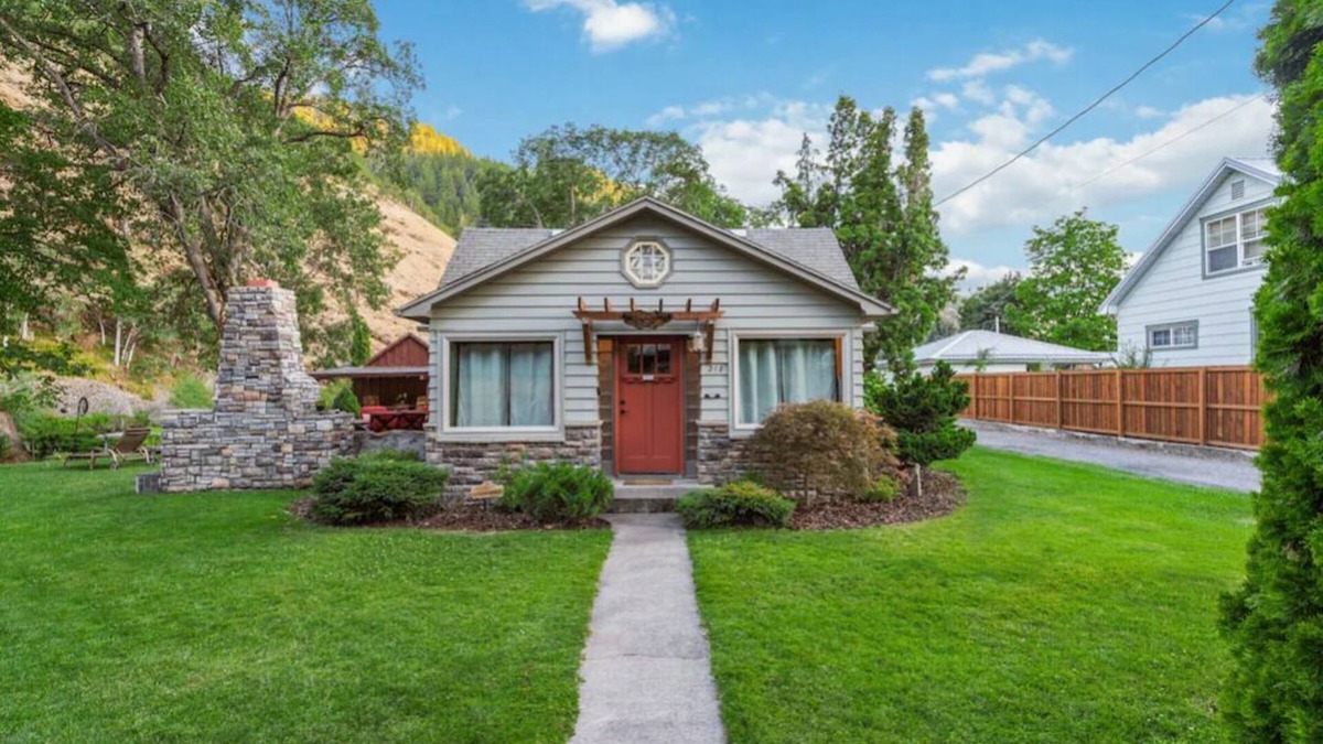 Klickitat House | Main House - Klickitat River Inn