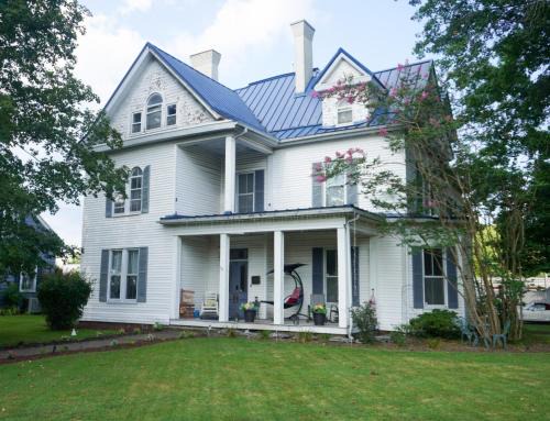 Point Pleasant House | Main Oak Manor