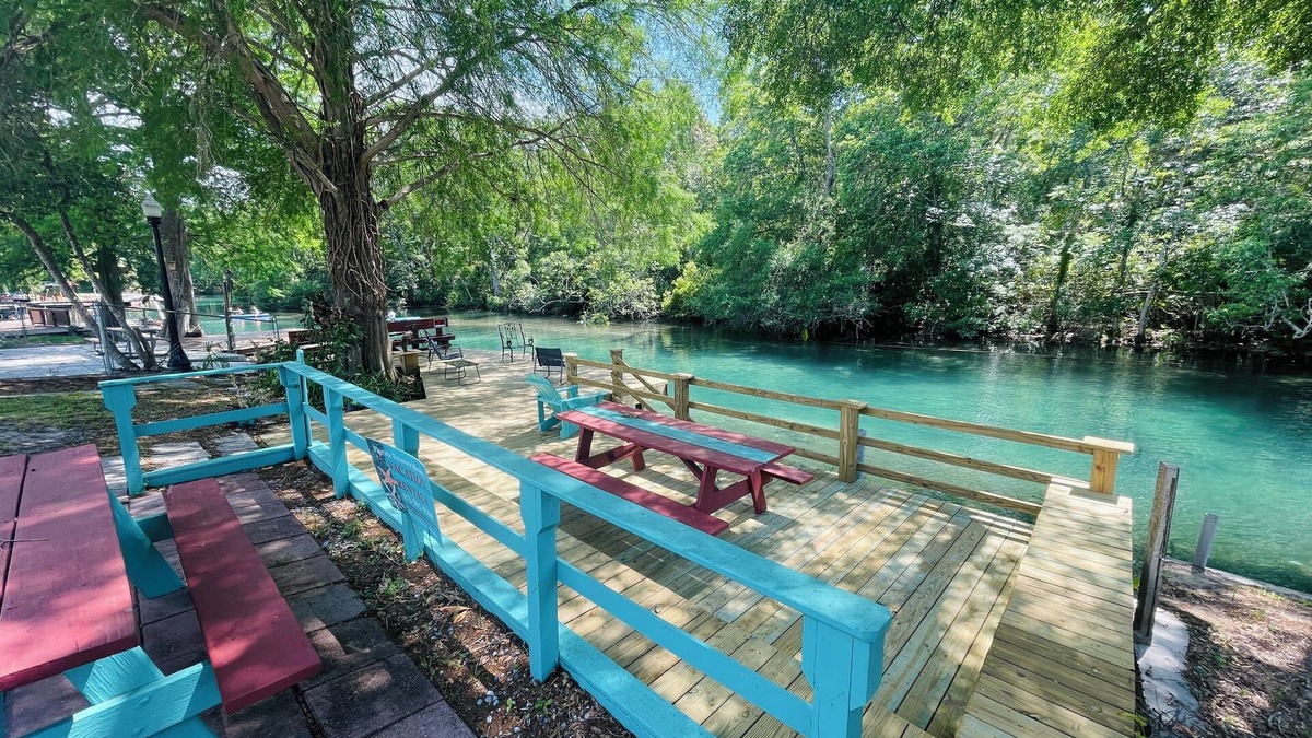 Weeki Wachee Gardens House | Main River house: Includes Kayaks, Canoe, Game Rm, Weeki Spring behind home,
