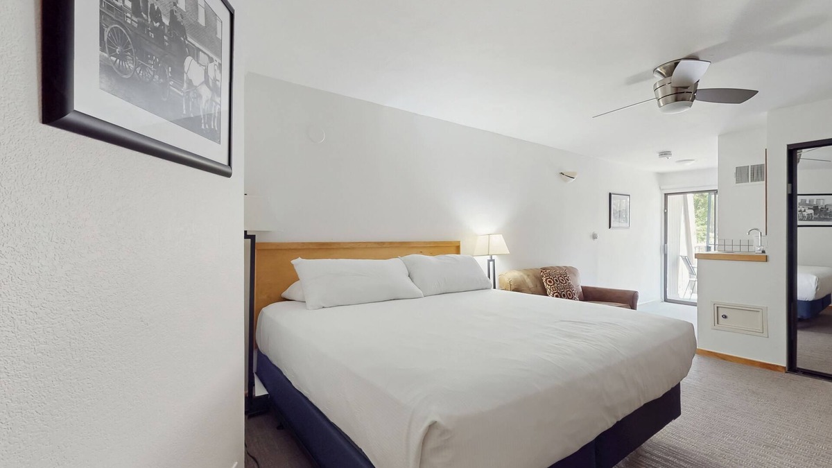 West End Cabin | Main St. gem - pool & hot tub - walk to lifts, dog-friendly, private balcony