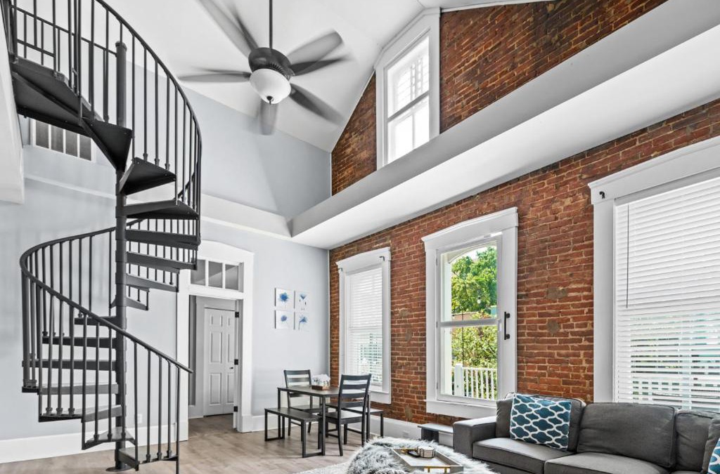 St. Charles Apartment | Main Street Balcony Apartment For up to 8 guests!