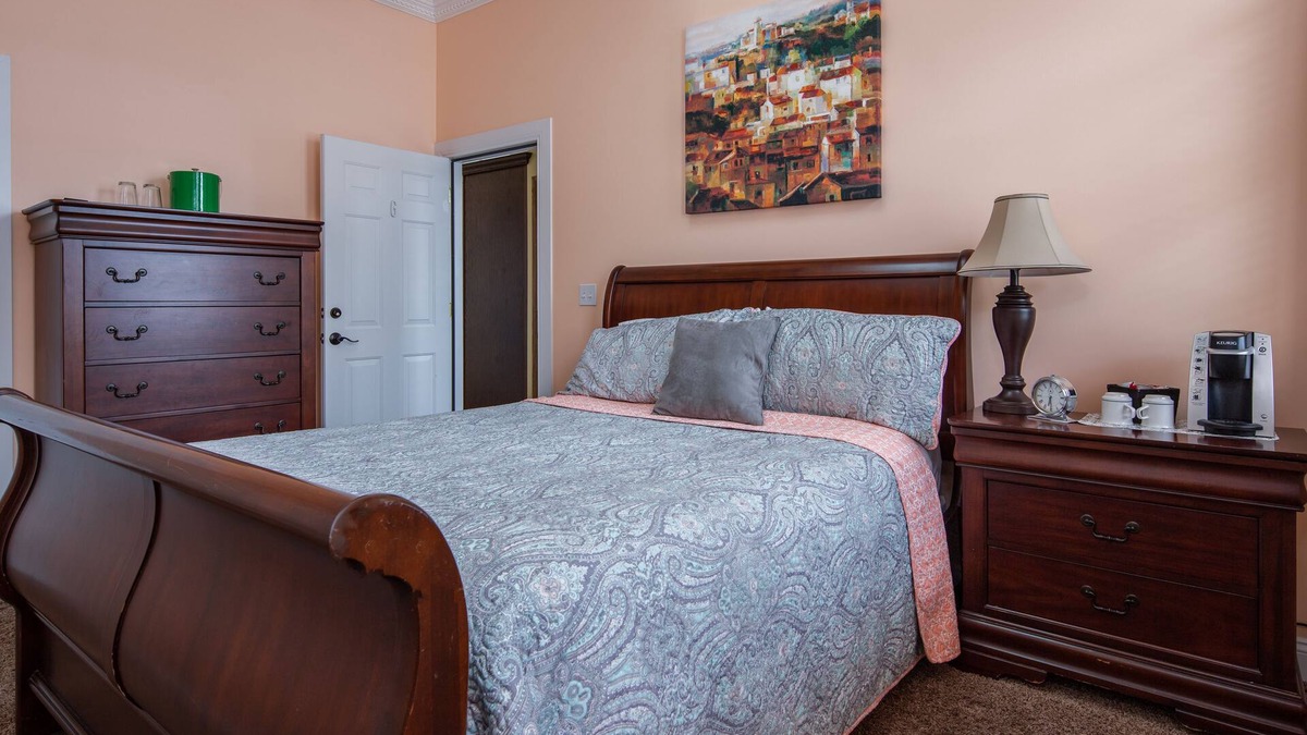 Lowell Hotel | Main Street Inn