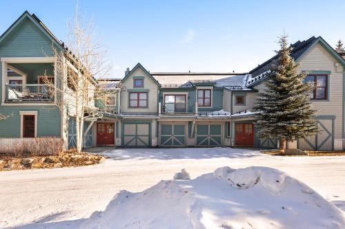 Peak 9 House | Main Street Junction