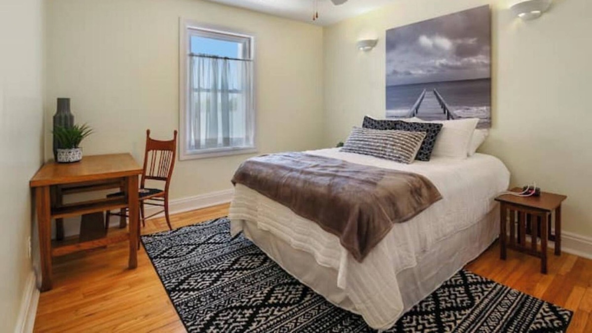 Parsons Apartment | Main Street Loft in the Heart of Downtown Parsons