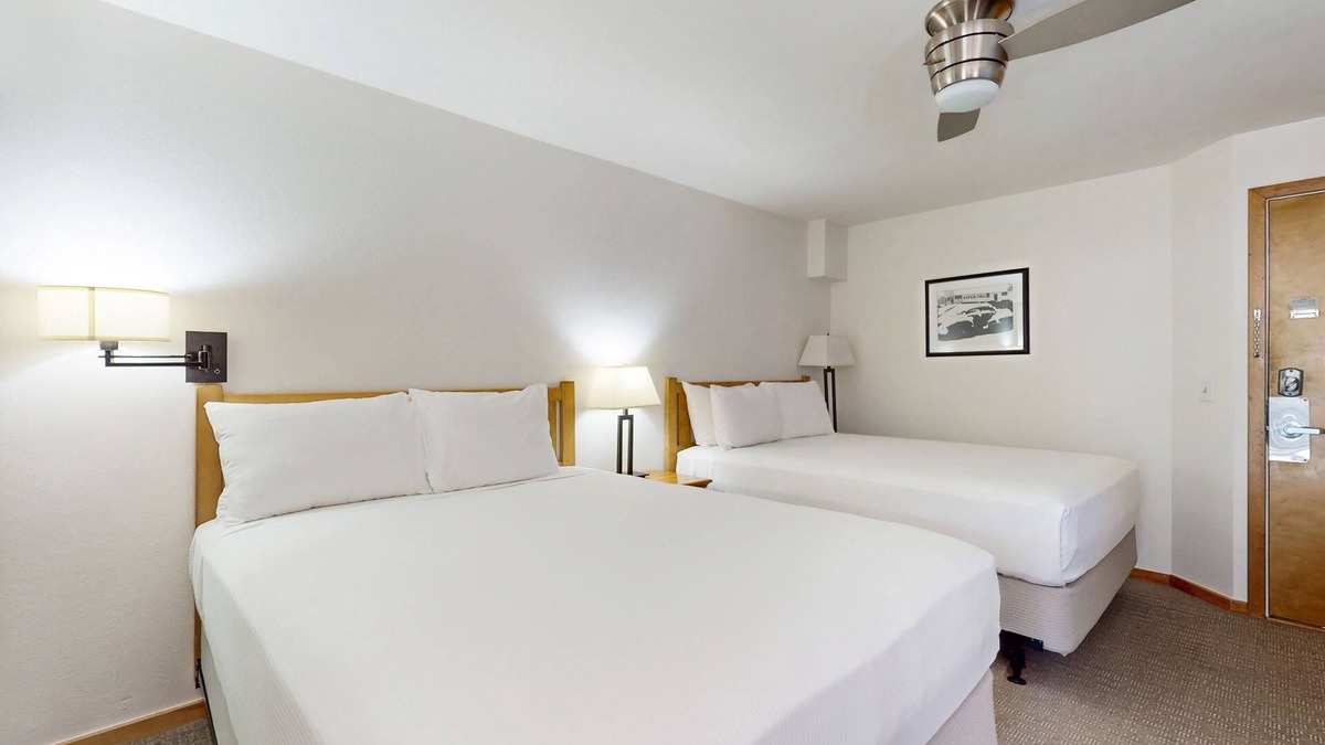 West End Cabin | Main Street studio - pool & hot tub - walk to lifts, dog-friendly, balcony