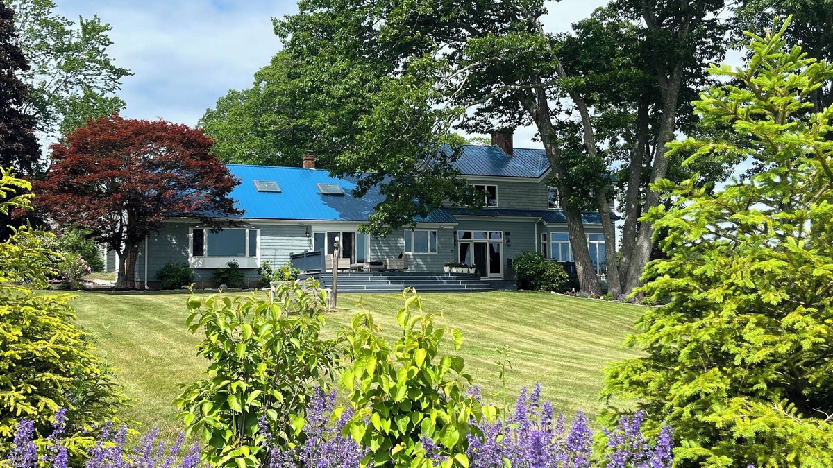 Yarmouth House | Maine Coastal Cottage