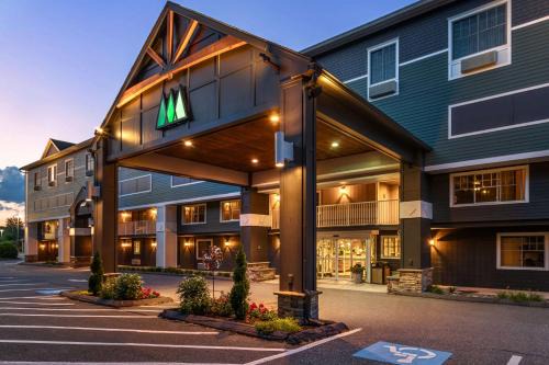 Augusta Hotel | Maine Evergreen Hotel, an Ascend Collection Hotel