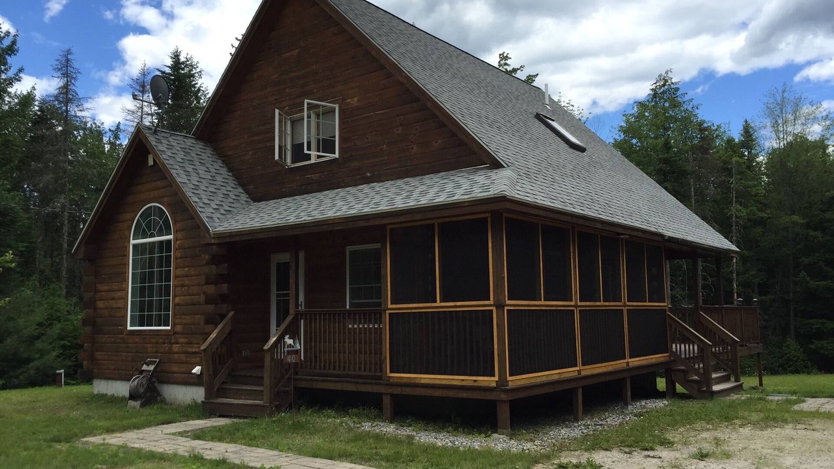 Greenwood House | Maine Hideaway, Near Sunday River, Lg Deck & Hot Tub, Pet Friendly