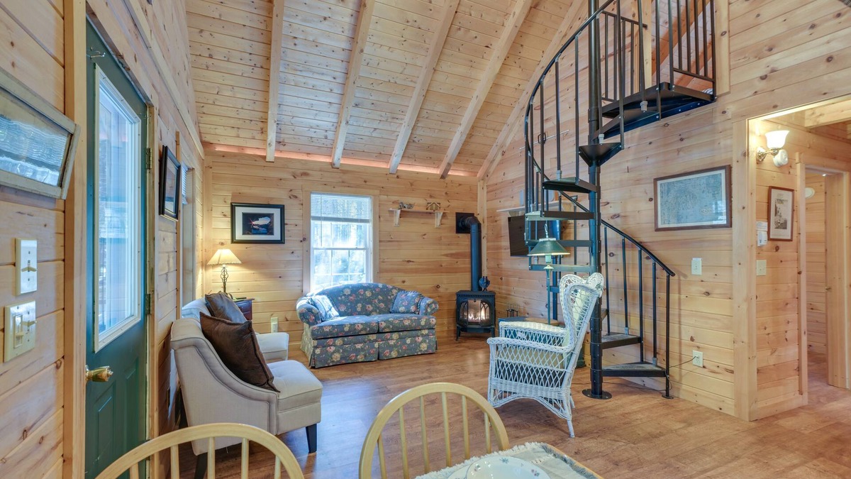 Bernard Cabin | Maine Lodging Near Acadia National Park!