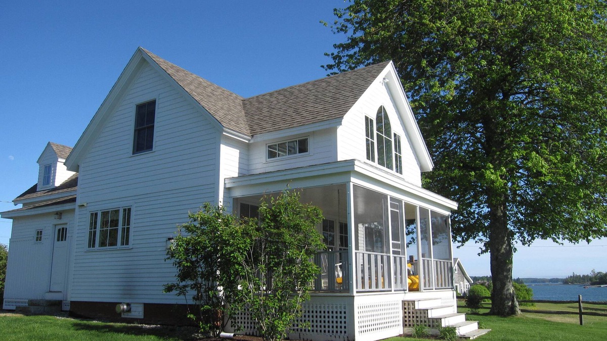 Trevett House | MAINE SALT WATER COTTAGE WITH DOCK - MINUTES TO BOTANICAL GARDENS