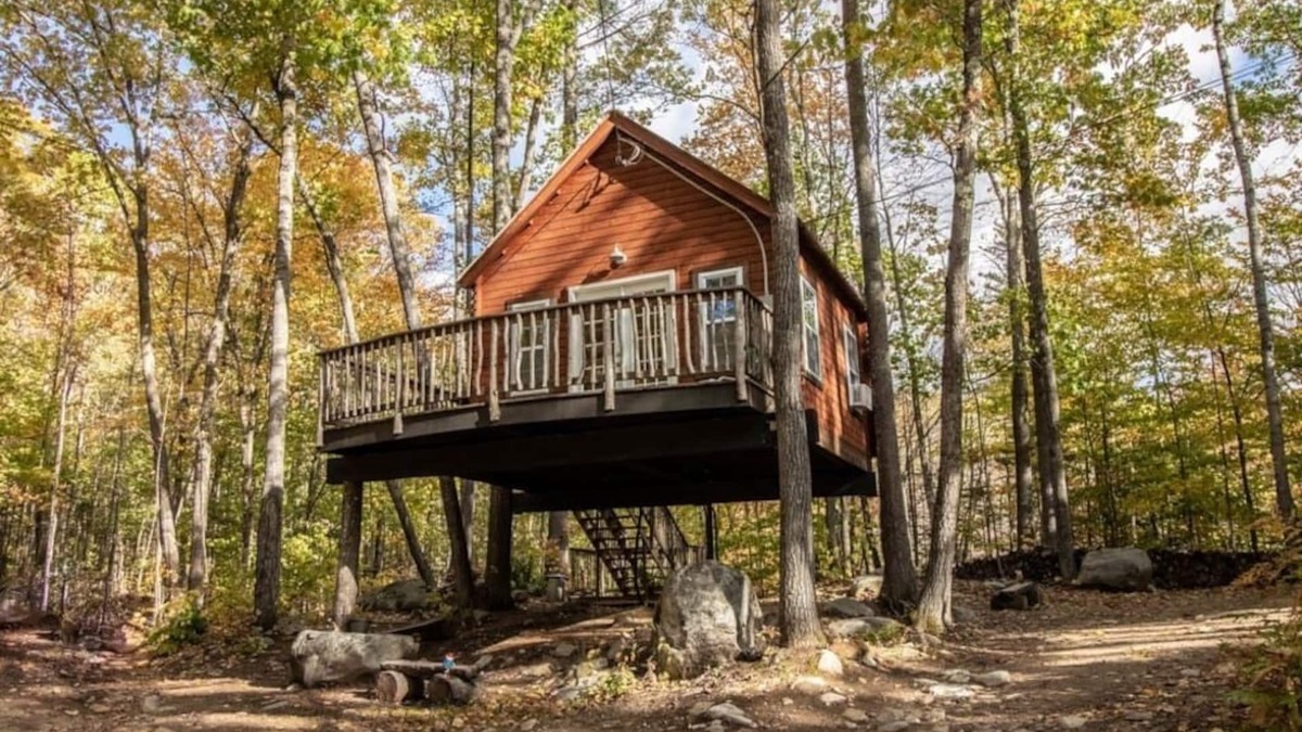 Stoneham House | Maine Treehouse-The Spruce Suite