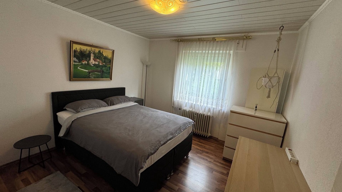 Oberrad Apartment | MainhattenSuites - Pleasant 3-bedroom apartment with WiFi in Frankfurt am Main