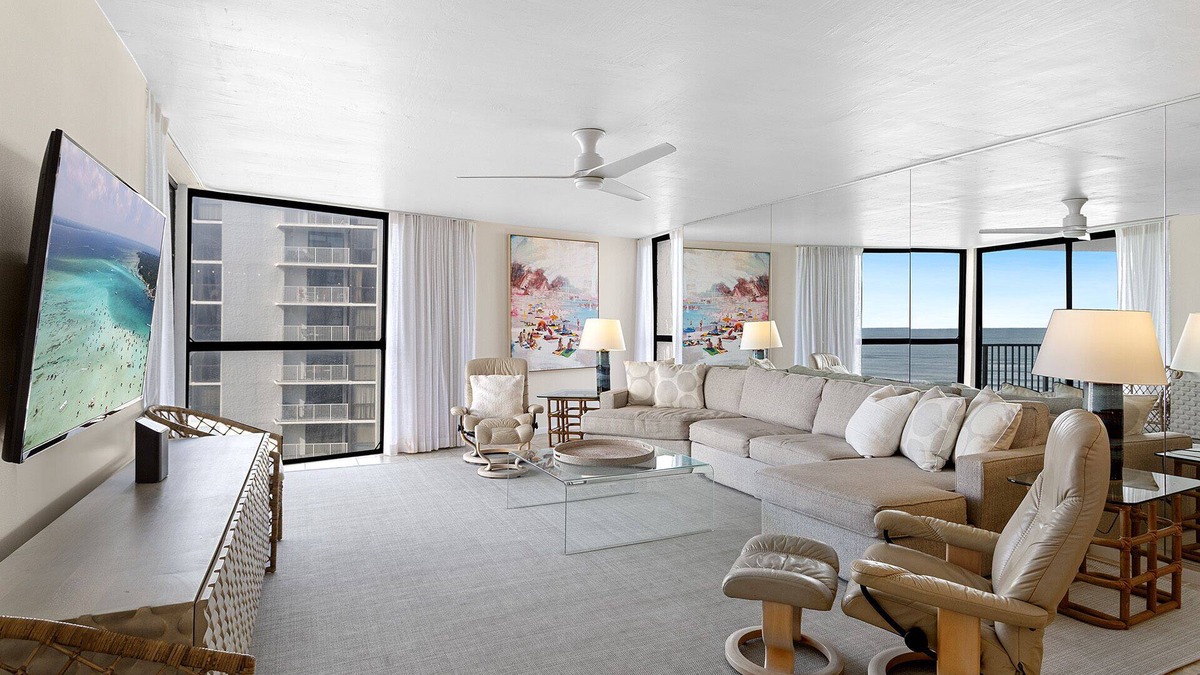 Tang-O-Mar Condo | Mainsail 158 - Gulf Front, Free Beach Service, Community Pool, Hot Tub!