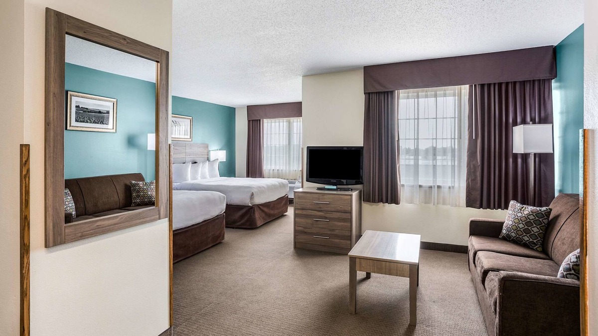 Cedar Rapids Hotel | MainStay Suites Cedar Rapids North - Marion