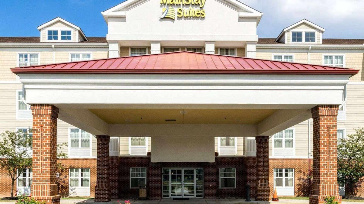 Dover Hotel | MainStay Suites Dover