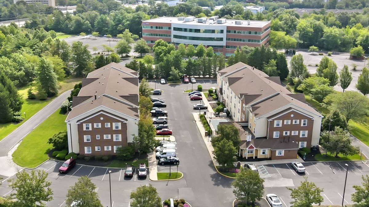 Mount Laurel Hotel | MainStay Suites Mt. Laurel - Philadelphia