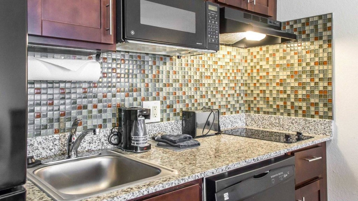 South Hills Hotel | MainStay Suites Pittsburgh Airport