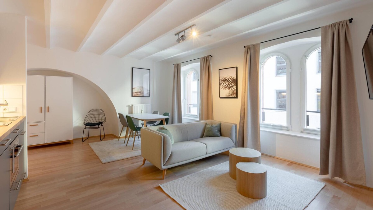 Mainz City Center Apartment | Mainz Romano-Guardini-Platz | Suite (LT)