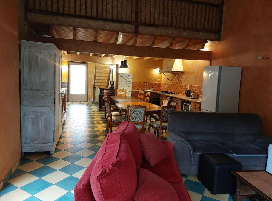 Saint-Georges-de-Pointindoux House | maison de caractère