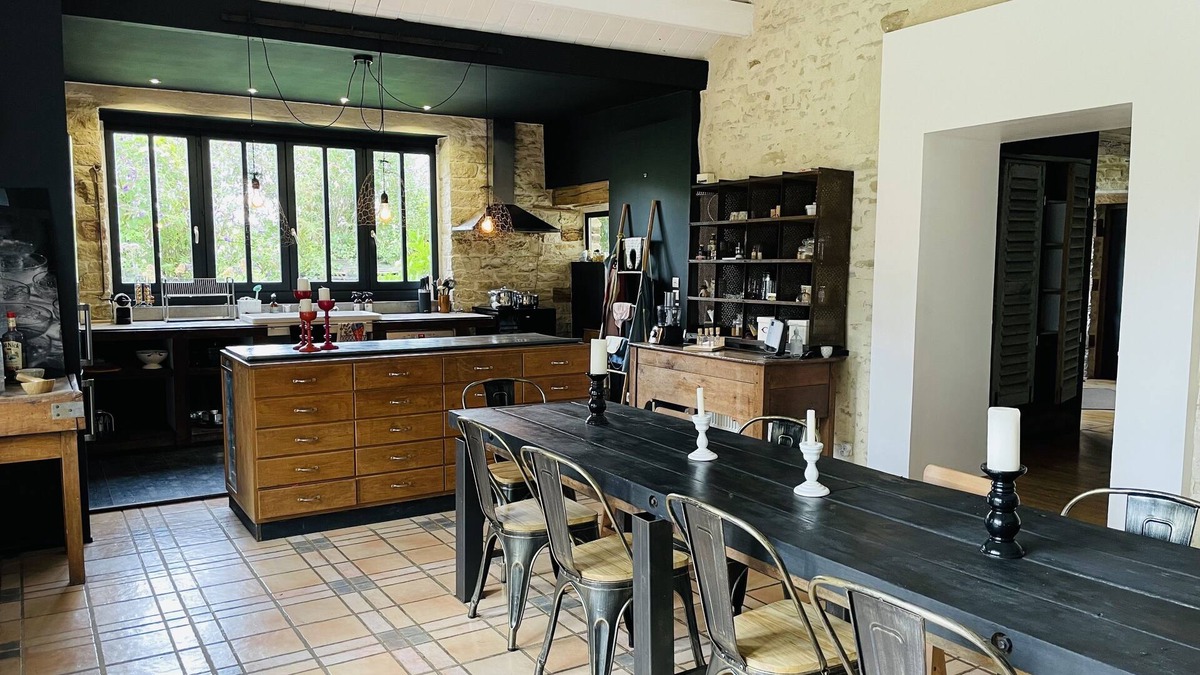 Etrelles-et-la-Montbleuse Villa | Maison de Charmes, Park, Swimming pool in the heart of the Franc-Comtoise greenery