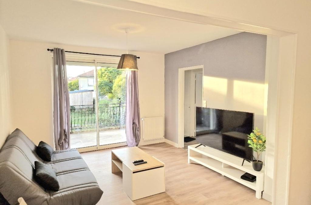 Aurillac House | Maison à Aurillac - 3 chambres - Arrivée autonome