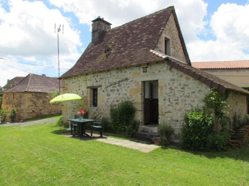 Hautefort House | Maison à Hautefort avec clim, vélos gratuits, animaux admis - FR-1-616-164