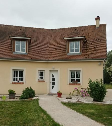 Le Mesnil-Guillaume Apartment | Maison à la campagne