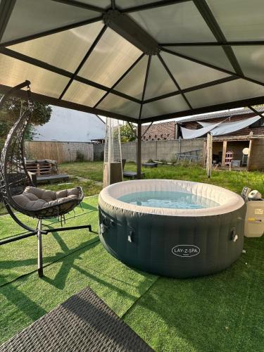 Savigny-sur-Orge House | Maison 1 chambre Jacuzzi Privé