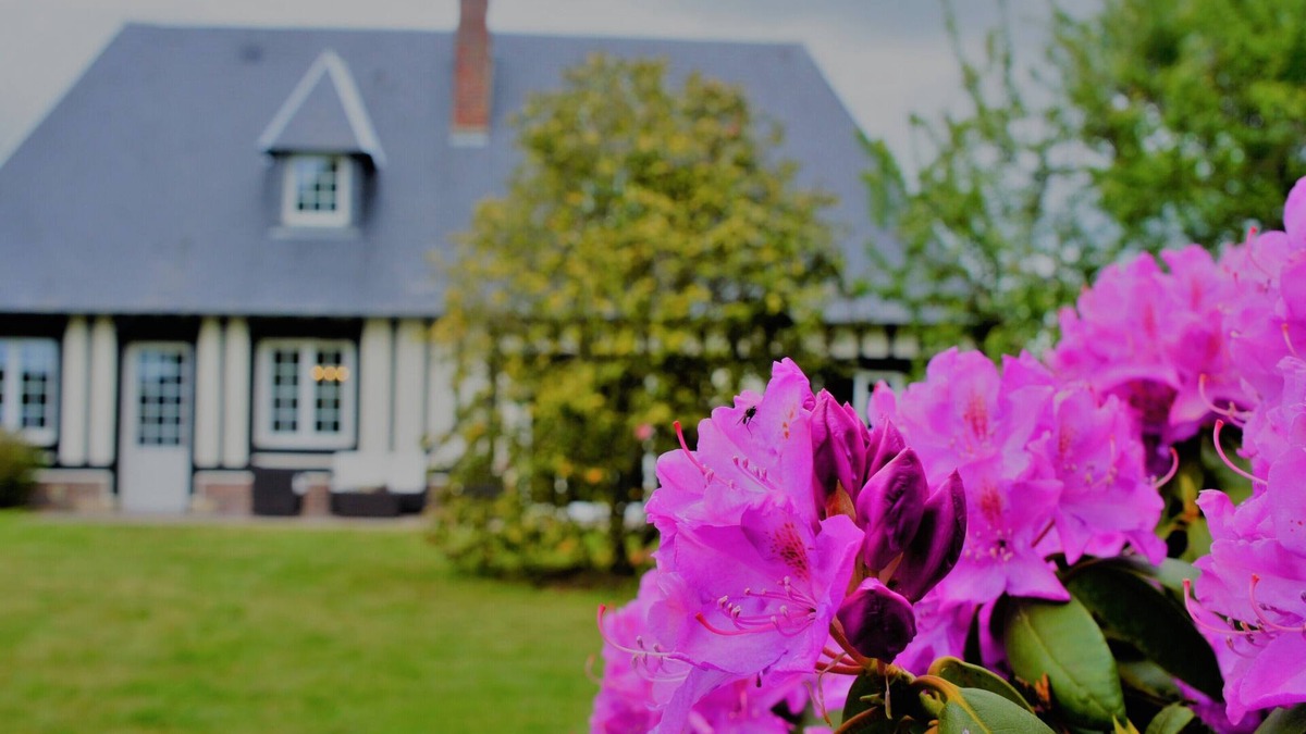 Saint-Germain-Village House | Maison 110 m² Cosy au Calme Avec Jardin de 1000 m²