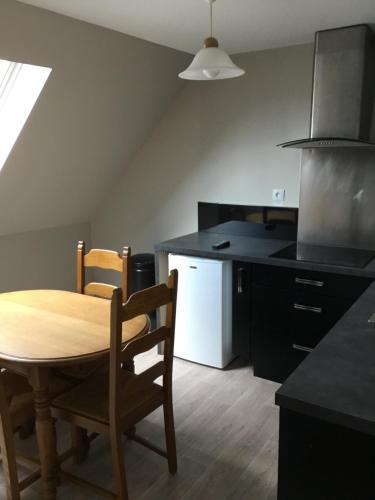 Chereng Apartment | Maison 1er étage chéreng 6kms stade Pierre Mauroy 4 personnes