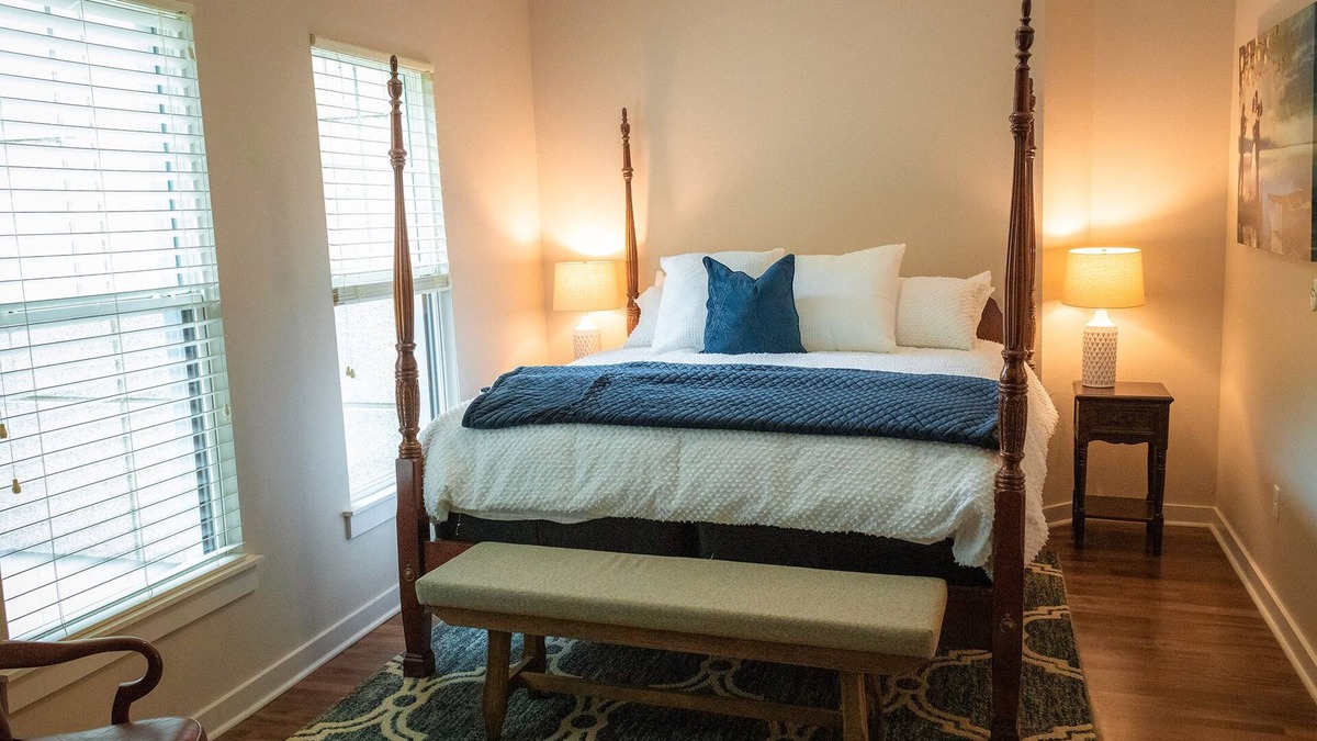 Hot Springs Condo | Maison 226 Ella Fitzgerald Suite