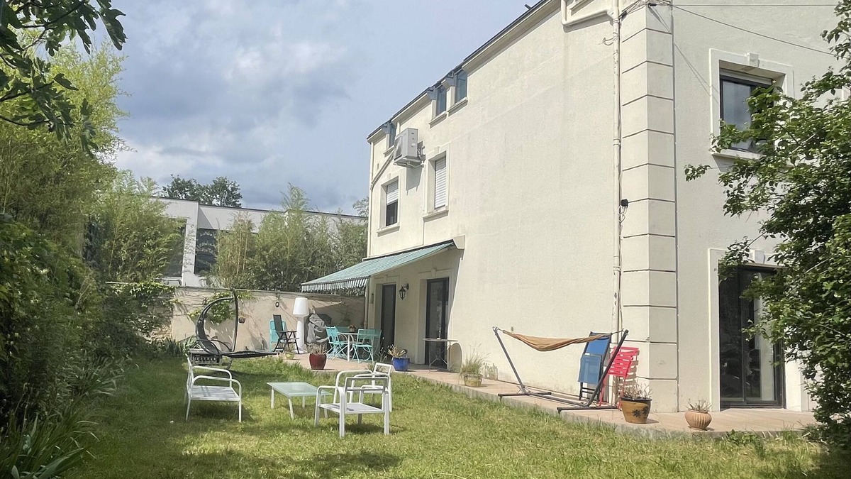 Le Parc Saint-Maur House | Maison 300m2 Avec Home Cinéma à 20 Minutes de Paris et Disneyland