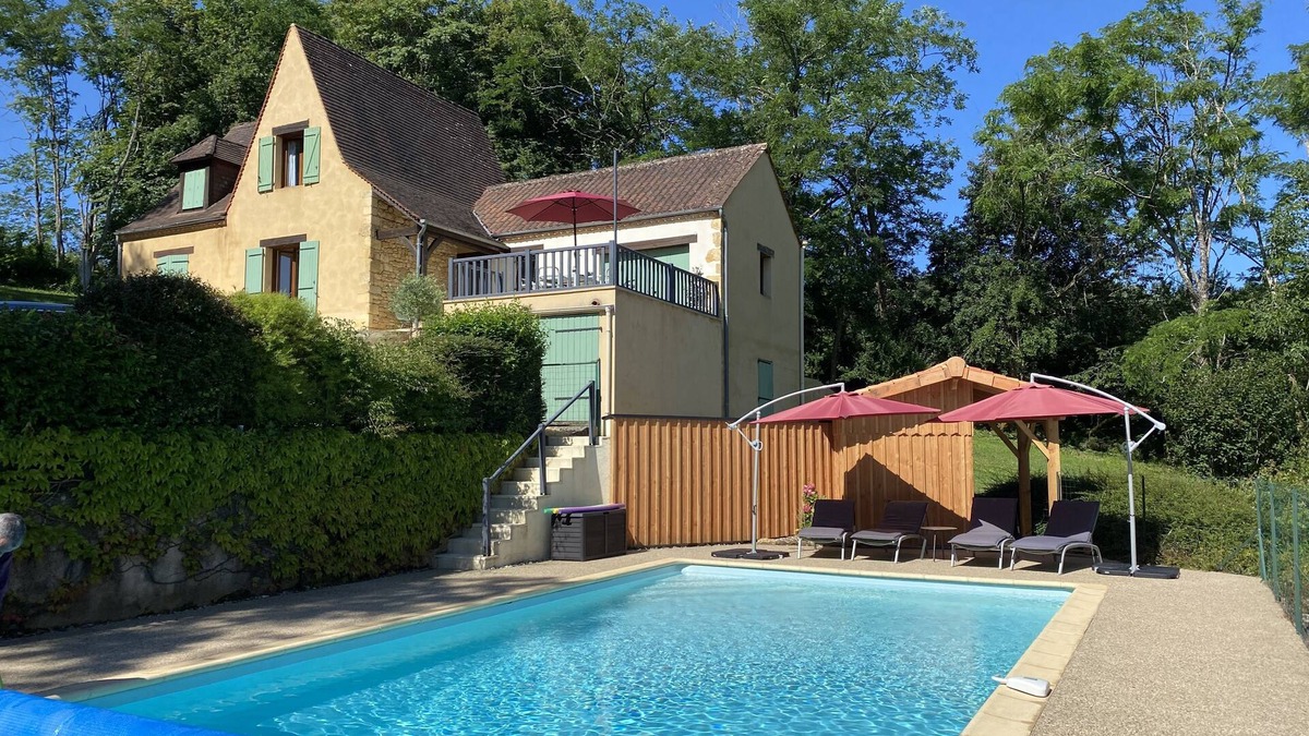 Castelnaud-la-Chapelle House | Maison a la Campagne Piscine Chauffée