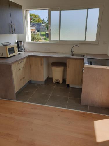 Saint-Jean-de-Thurigneux House | MAISON A