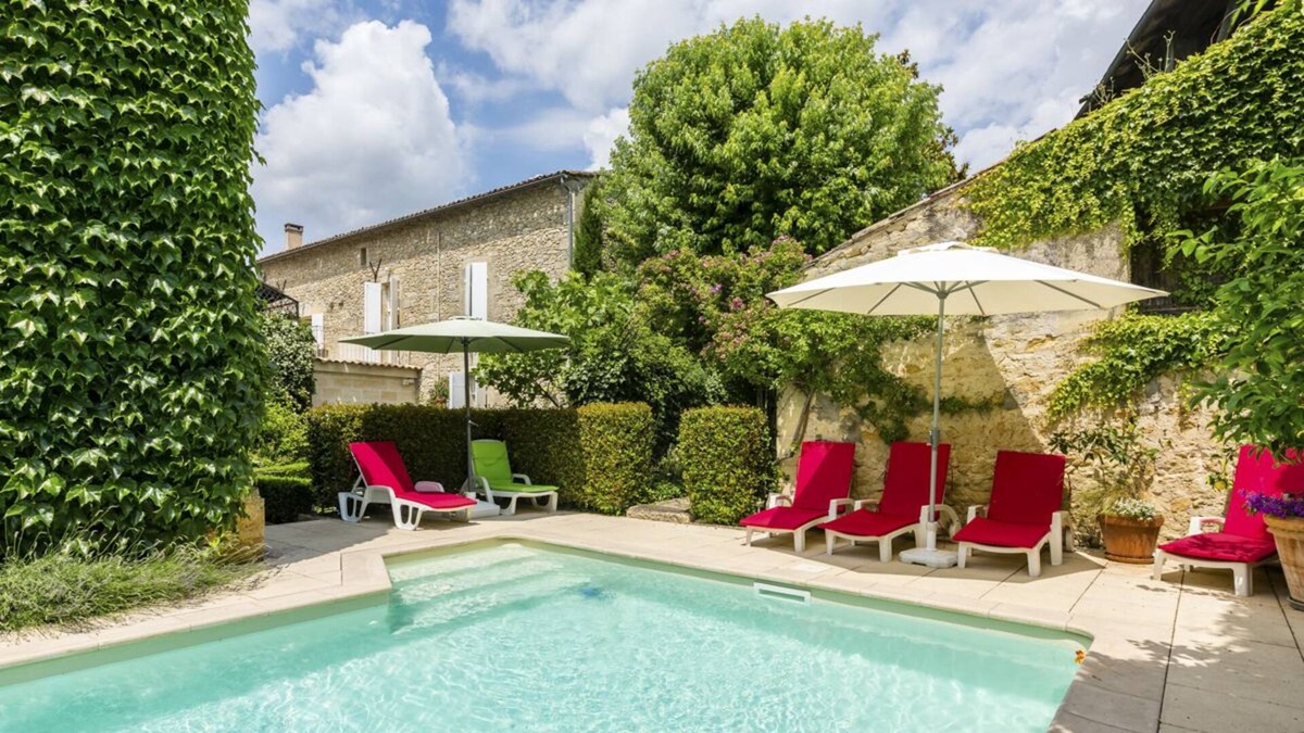 Pujols Villa | Maison Acacia - Six Bedroom Villa, Sleeps 12