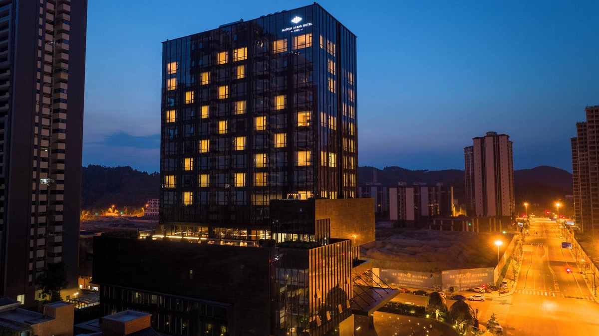 Shizhong District Hotel | Maison Albar Hotels Leshan