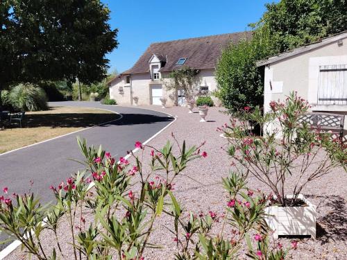 Fredille House | Maison au cœur du Berry : tranquillité, jeux pour enfants et proche Château de Valençay et Zoo de Beauval - FR-1-591-235