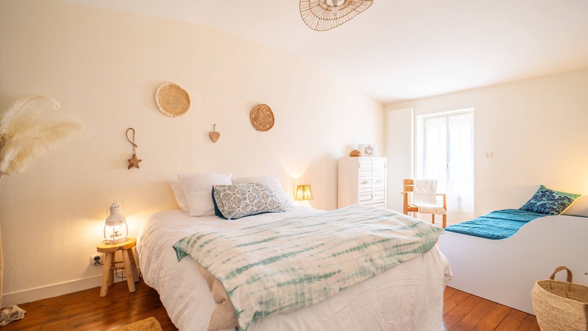 Les Sables d'Olonne House | Maison au cœur de la Chaume + Garage fermé