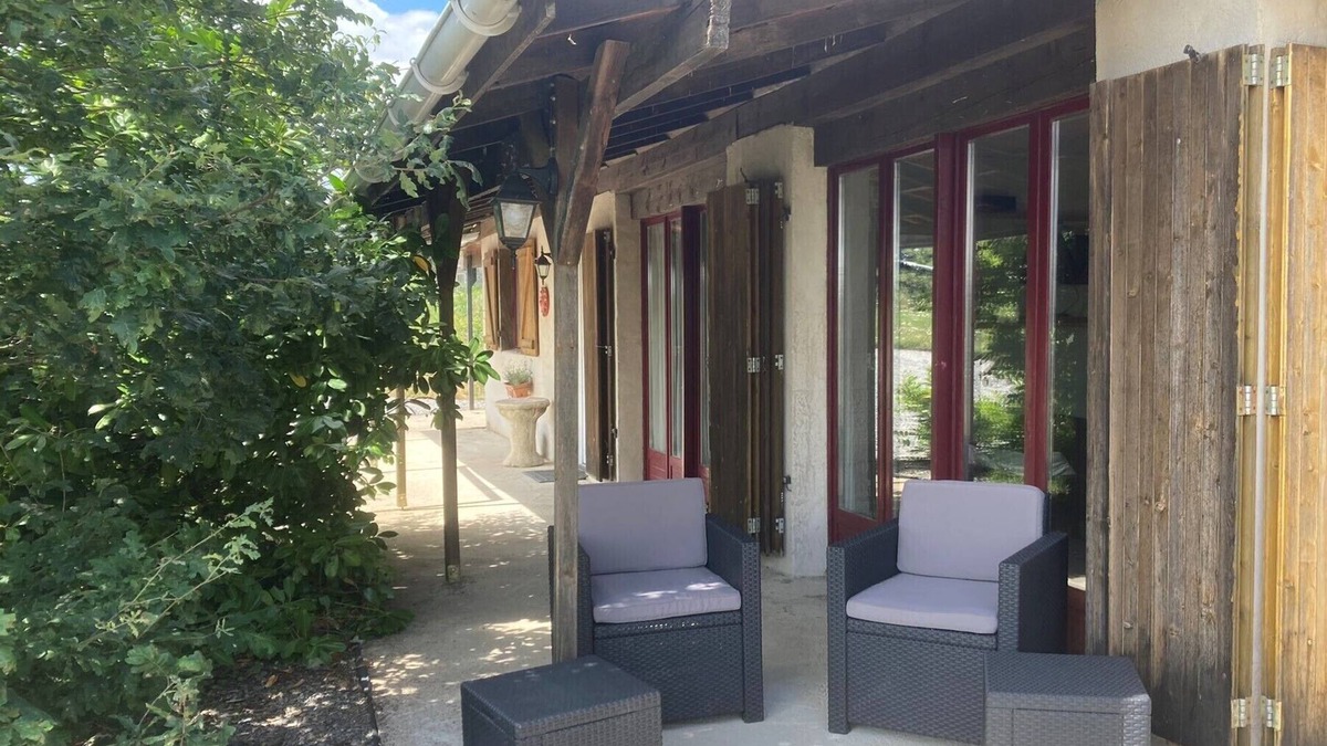 Lanty House | Maison au Calme Avec une Belle Vue, Plan D'eau et Sentiers de Rando à Proximité