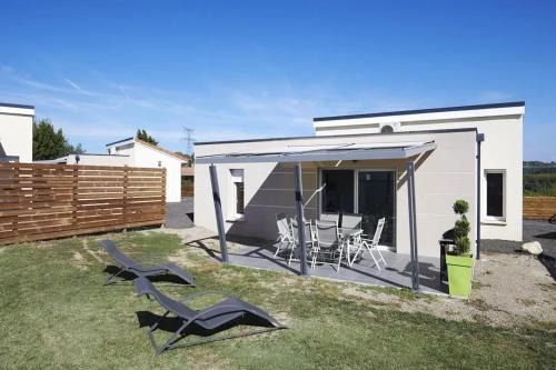 Chateauneuf-de-Galaure House | Maison avec spa à Châteauneuf-de-Galaure, 40 m²