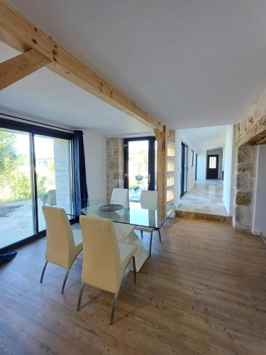 Foulayronnes Apartment | maison avec jardin 4 pers, 2 lits, billard, wifi, clim
