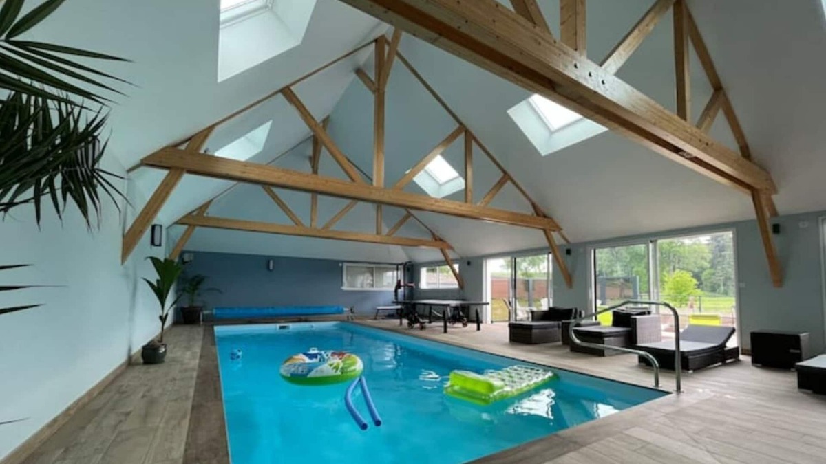 Lanouee House | Maison Avec Piscine Intérieure