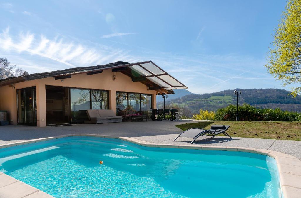 Saint-Jean-dʼArvey House | Maison avec Piscine et Spa