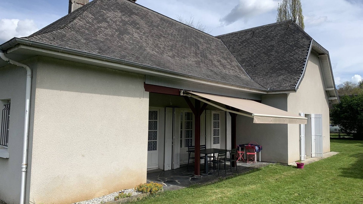Arette House | Maison Avec Terrasse et Jardin au Pied de la Montagne