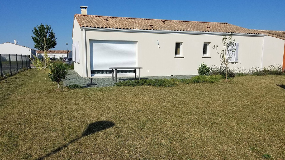 Pisany House | Maison Avec un Grand Jardin Dans un Quartier Calme , non Loin de L'océan