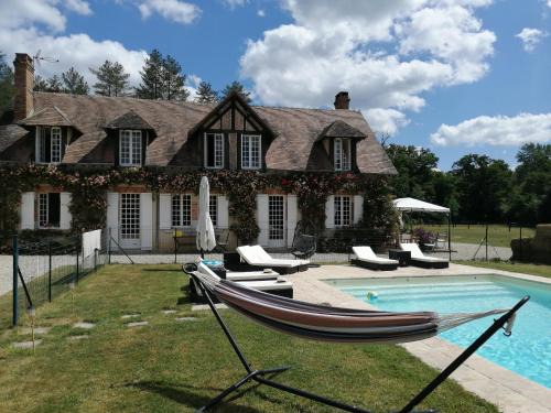 Isdes Villa | Maison Blanche Sologne "La Framboisière"