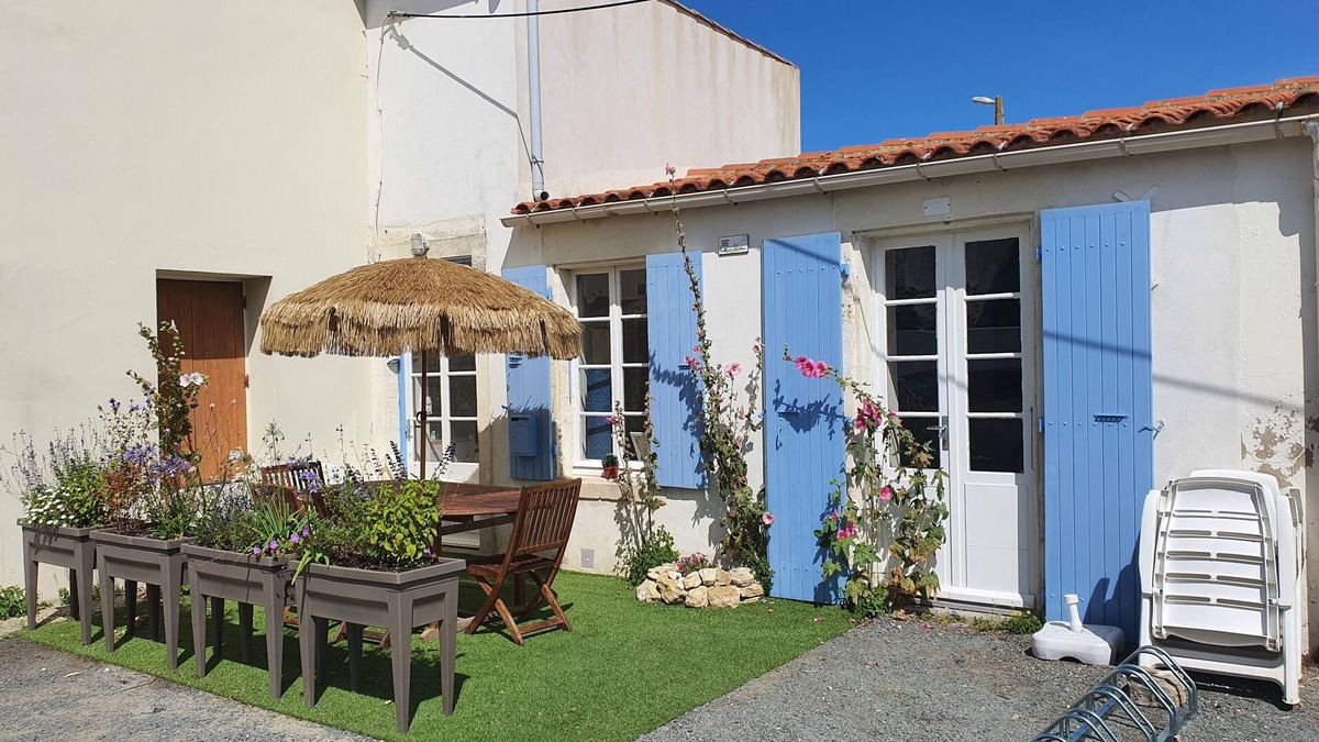 Cheray House | Maison Cosy Pour 4 Personnes, Classée 2, au Cœur du Nord de L'île D'oléron