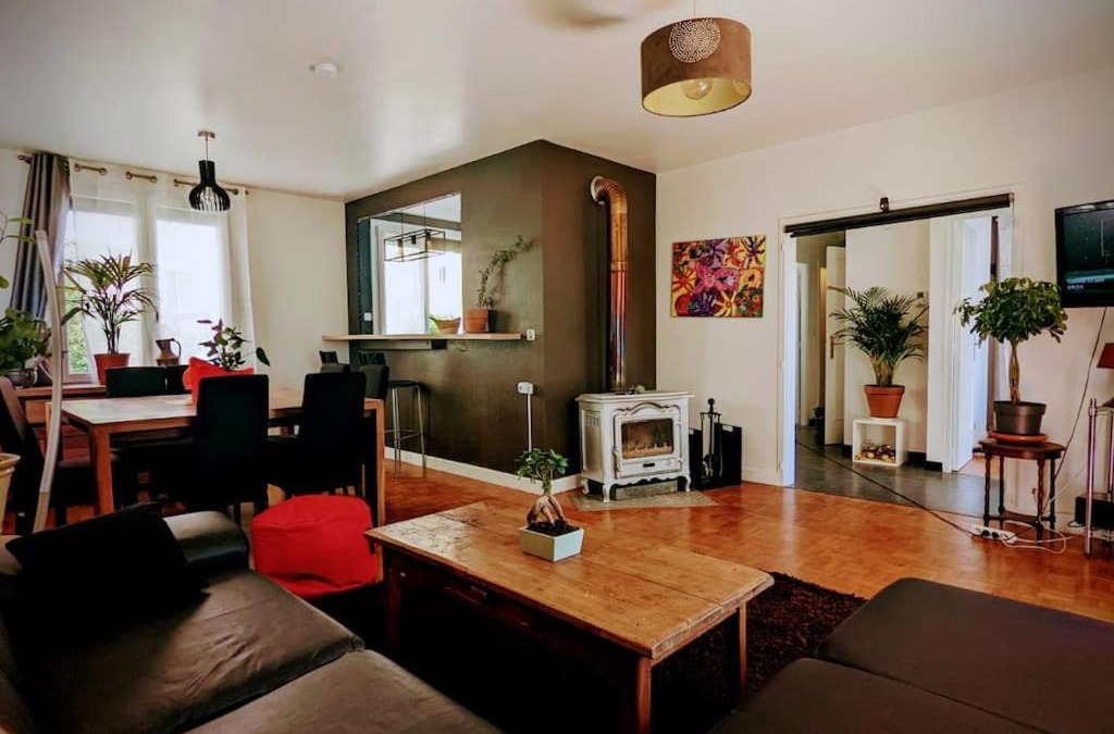 Besancon House | Maison chaleureuse 6, 8 personnes quartier Palente 3 chambres