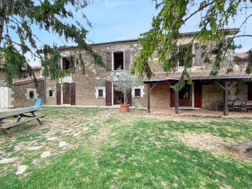 Mouterre-Silly House | Maison charmante à Mouterre-Silly avec jardin privé
