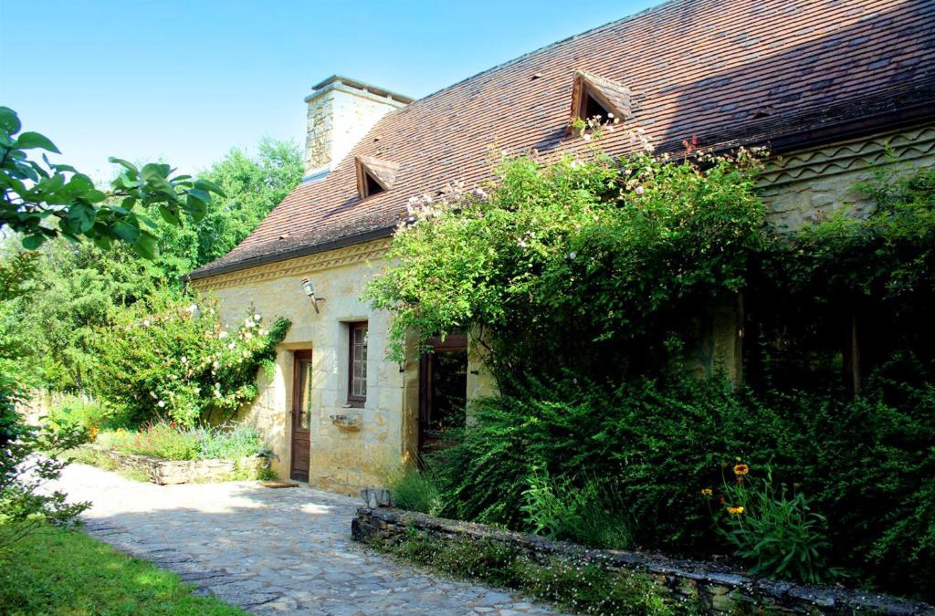 Saint-Cybranet House | Maison charmante à Saint-Cybranet avec piscine partagée